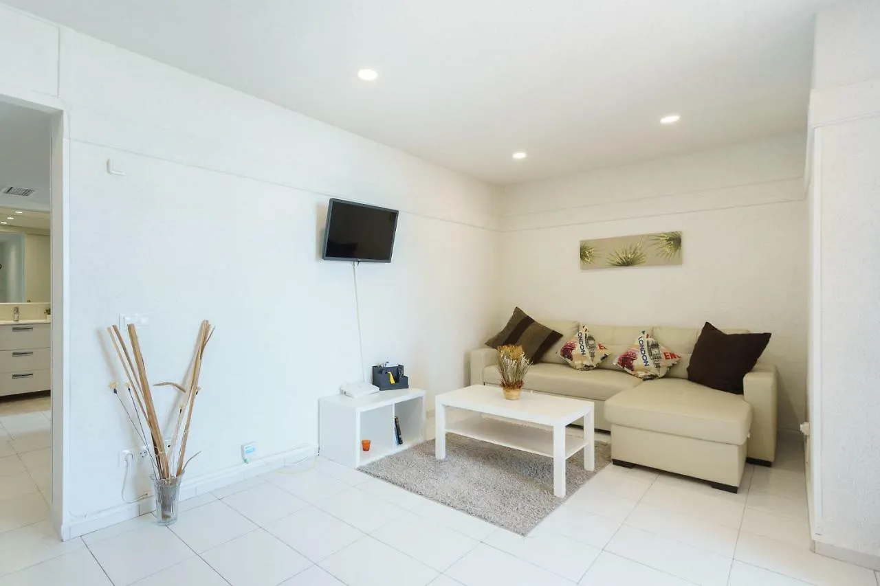 Malagasuite Fuengirola Beach Apartment